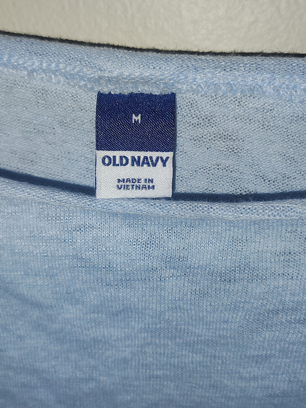 Old Navy Women's Light Blue Tee - Medium